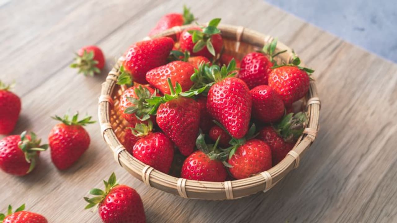 സ്ട്രോബെറി സൂപ്പറാണ് ; ഗുണങ്ങൾ അറിഞ്ഞിരിക്കൂ സ്ട്രോബെറി സൂപ്പറാണ് ; ഗുണങ്ങൾ അറിഞ്ഞിരിക്കൂ