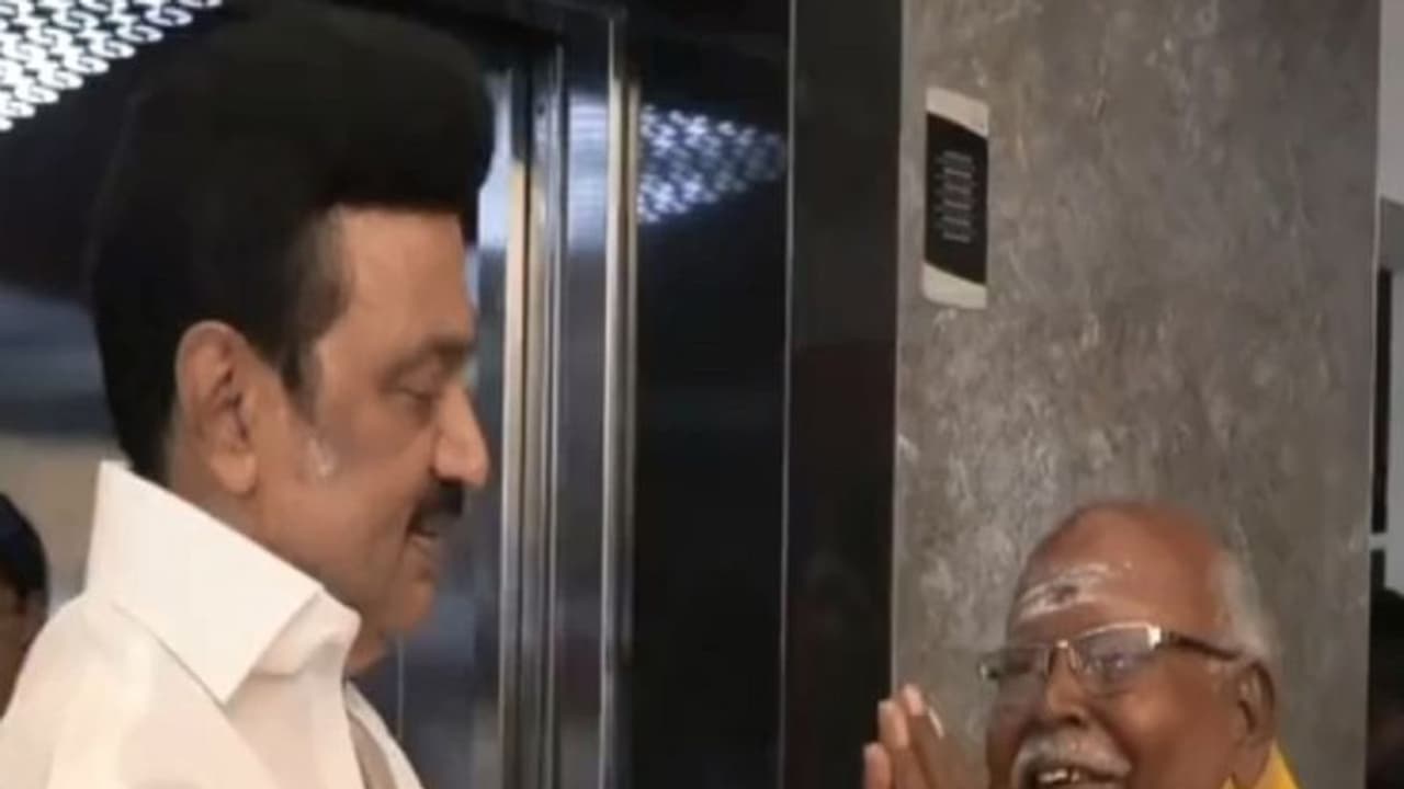 மதுரை புது மண்டபத்தைப் புதுப்பிக்க ரூ.2 கோடி... முதல்வரிடம் உறுதி கூறிய நன்கொடையாளர் ராஜேந்திரன் 