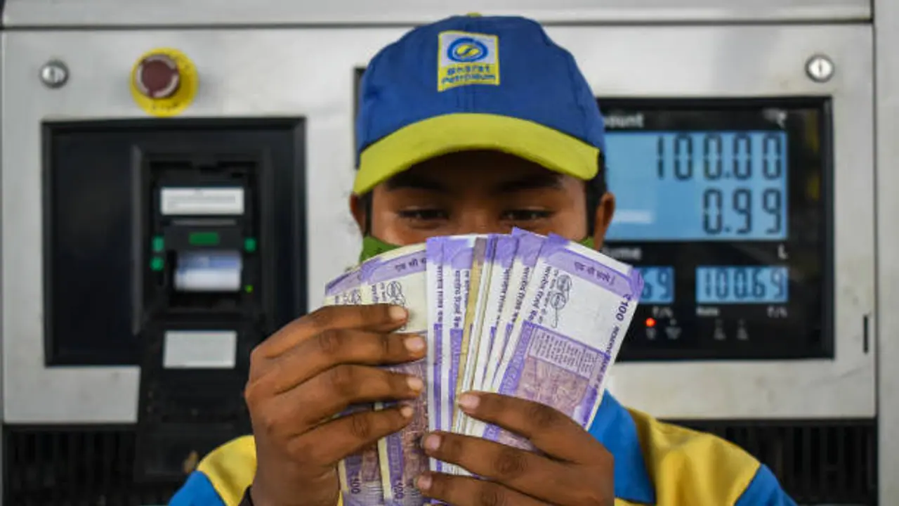 Petrol, diesel prices on November 9: Check fuel rate in Bengaluru, Mumbai, Delhi and more
