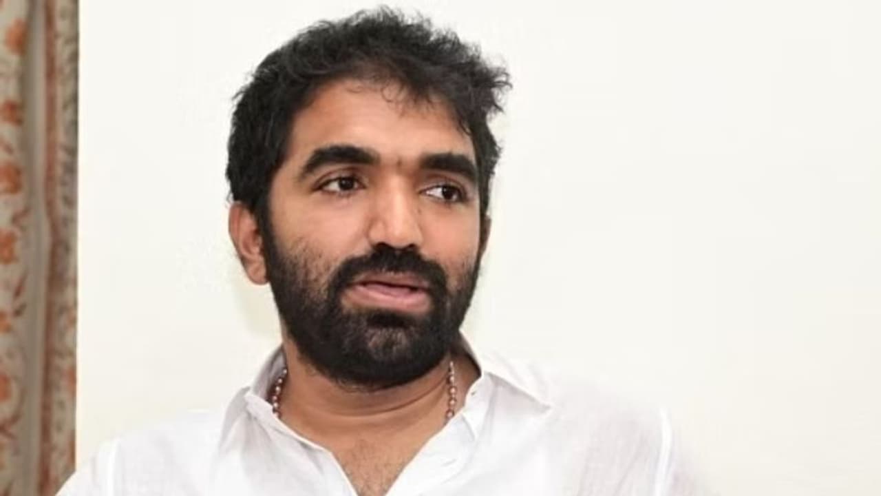 'പുതുപ്പള്ളിയിൽ അര്ഹരായവരെ ഉള്പ്പെടുത്തി വോട്ടര്പട്ടിക പ്രസിദ്ധീകരിക്കണം'; നിയമനടപടിയുമായി ചാണ്ടി ഉമ്മൻ 'പുതുപ്പള്ളിയിൽ അര്ഹരായവരെ ഉള്പ്പെടുത്തി വോട്ടര്പട്ടിക പ്രസിദ്ധീകരിക്കണം'; നിയമനടപടിയുമായി ചാണ്ടി ഉമ്മൻ