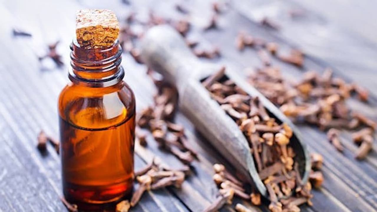 Hair Care: 5 amazing advantages of Clove Oil