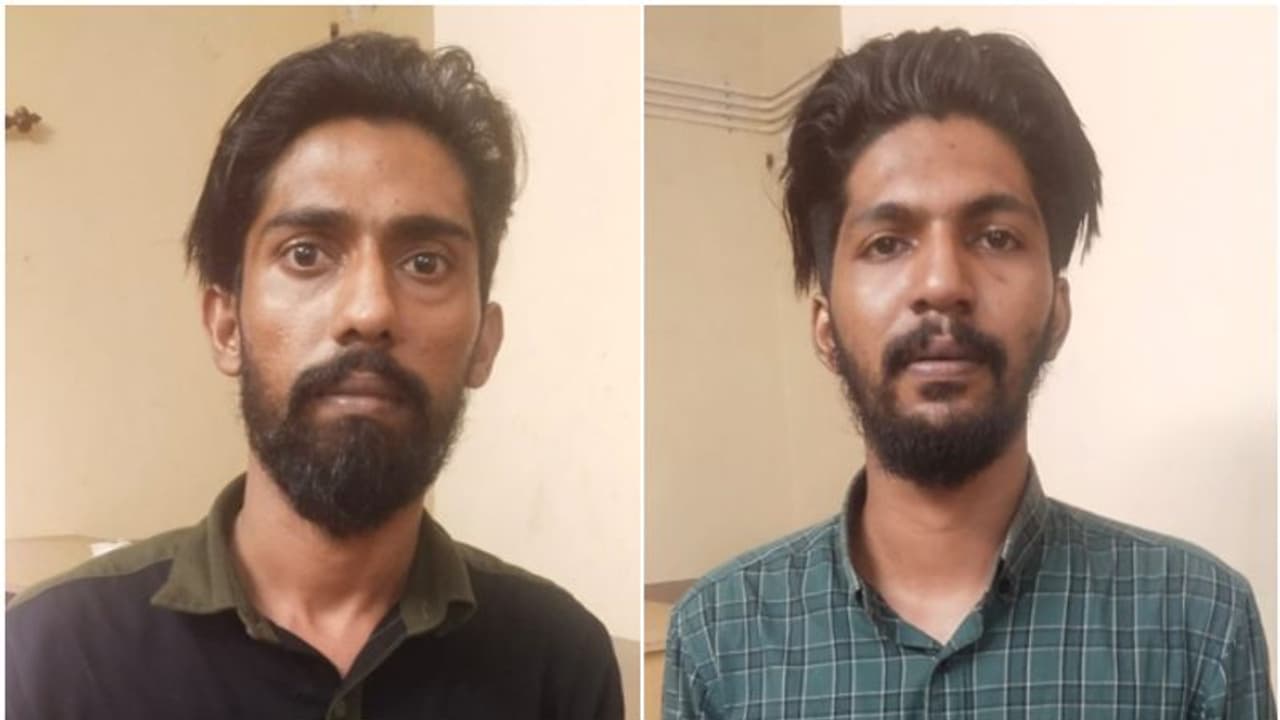 പ്രവാസിയെ തട്ടിക്കൊണ്ടു പോയ കേസ്; രണ്ടുപേര് കൂടി പിടിയില് പ്രവാസിയെ തട്ടിക്കൊണ്ടു പോയ കേസ്; രണ്ടുപേര് കൂടി പിടിയില്