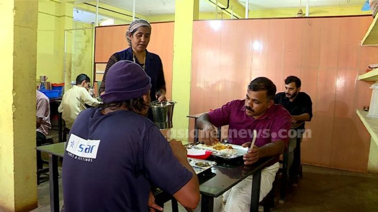 ജനകീയ ഹോട്ടലുകൾക്ക് സർക്കാർ നൽകാനുള്ളത് കോടികൾ, മലപ്പുറത്ത് മാത്രം 8 കോടി കുടിശിക