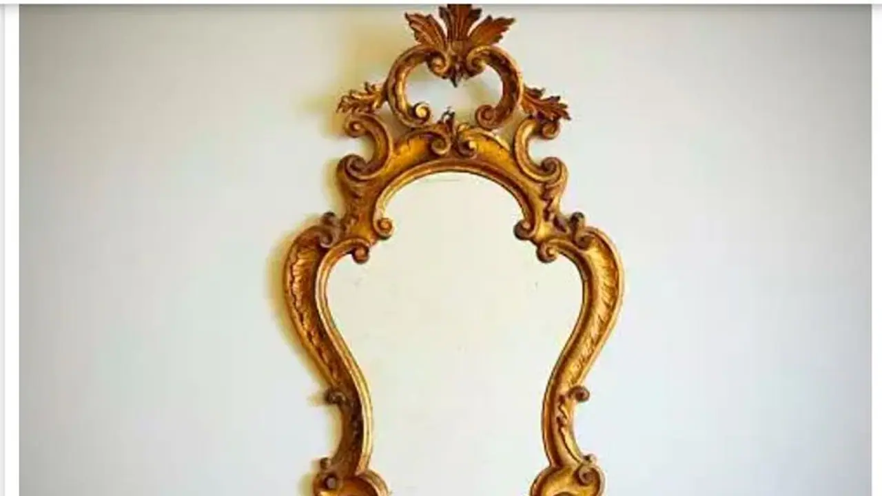 ಮರ ಮುಪ್ಪಾದರೆ ಹುಳಿ ಮುಪ್ಪೆ: ಬೆತ್ತಲೆ ಕಾಣುವ ಕನ್ನಡಿ ಆಸೆಗೆ ಲಕ್ಷ ಲಕ್ಷ ಕಳೆದುಕೊಂಡ ವೃದ್ಧ ಮರ ಮುಪ್ಪಾದರೆ ಹುಳಿ ಮುಪ್ಪೆ: ಬೆತ್ತಲೆ ಕಾಣುವ ಕನ್ನಡಿ ಆಸೆಗೆ ಲಕ್ಷ ಲಕ್ಷ ಕಳೆದುಕೊಂಡ ವೃದ್ಧ