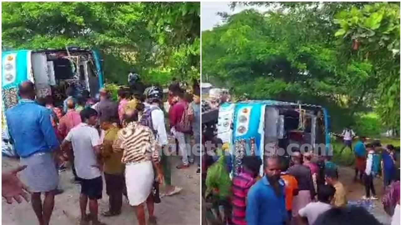 തൃശൂരിൽ ബസ് പാടത്തേക്ക് മറിഞ്ഞ് അപകടം, 30 ലേറെ പേർക്ക് പരിക്ക്, യാത്രക്കാരിൽ ഭൂരിഭാഗവും വിദ്യാർത്ഥികൾ തൃശൂരിൽ ബസ് പാടത്തേക്ക് മറിഞ്ഞ് അപകടം, 30 ലേറെ പേർക്ക് പരിക്ക്, യാത്രക്കാരിൽ ഭൂരിഭാഗവും വിദ്യാർത്ഥികൾ