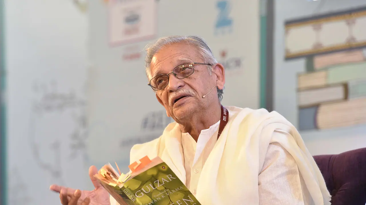 'Richly deserved' says Shashi Tharoor as Gulzar is honoured with Jnanpith Award 'Richly deserved' says Shashi Tharoor as Gulzar is honoured with Jnanpith Award