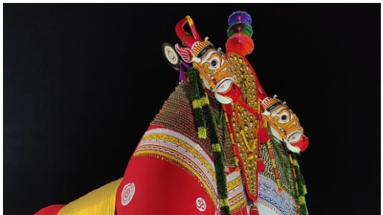 കന്നിമാസത്തിലെ തിരുവോണം അഥവാ 28 ാം ഓണനാളിലെ 'ഓച്ചിറ കാളവേല'