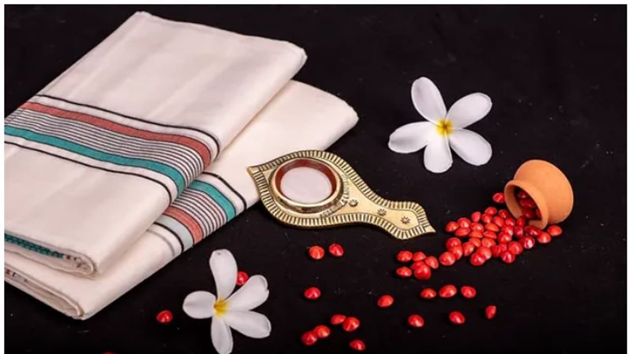 പ്രിയപ്പെട്ടവർക്ക് ഓണക്കോടി സമ്മാനിക്കുമ്പോൾ ഒരുപാട് പേർക്ക് കൈത്താങ്ങാകാം; സ്നേഹത്തിന്റെ ഗിഫ്റ്റ് ബോക്സ്! പ്രിയപ്പെട്ടവർക്ക് ഓണക്കോടി സമ്മാനിക്കുമ്പോൾ ഒരുപാട് പേർക്ക് കൈത്താങ്ങാകാം; സ്നേഹത്തിന്റെ ഗിഫ്റ്റ് ബോക്സ്!