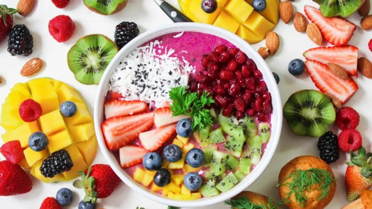 Ideas to incorporate 7 Nutrient Rich Fruits perfect for a wholesome Breakfast
