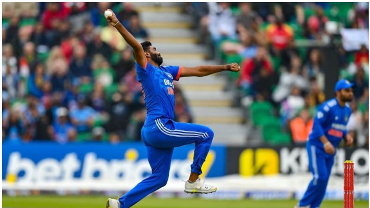 பும்ராவுக்கு அறிவுரை வழங்கிய கிரிக்கெட் ஜாம்பவான்: இப்படியெல்லாம் பந்து வீசினால் மறுபடியும் ஆபரேஷன் தான்! பும்ராவுக்கு அறிவுரை வழங்கிய கிரிக்கெட் ஜாம்பவான்: இப்படியெல்லாம் பந்து வீசினால் மறுபடியும் ஆபரேஷன் தான்!