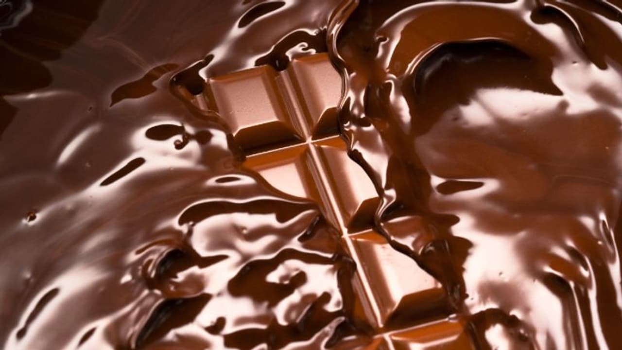 ചോക്ലേറ്റിനോട് കൊതി തോന്നാറുണ്ടോ? കാരണം ഈ പോഷകത്തിന്റെ കുറവാകാം... ചോക്ലേറ്റിനോട് കൊതി തോന്നാറുണ്ടോ? കാരണം ഈ പോഷകത്തിന്റെ കുറവാകാം...