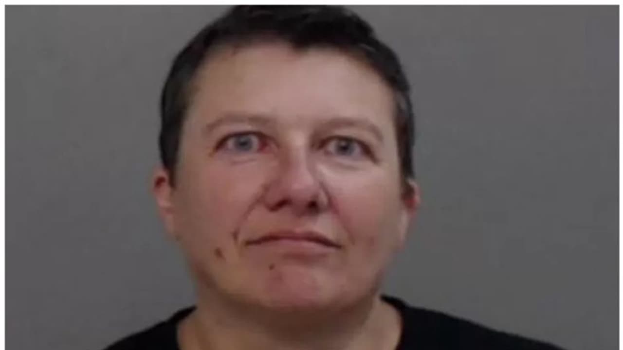 ഡൊണാള്ഡ് ട്രംപിന് റിസിൻ വിഷം പുരട്ടിയ കത്ത് അയച്ച കേസ്; പാസ്കൽ ഫെറിയറിന് 22 വർഷം തടവ് ഡൊണാള്ഡ് ട്രംപിന് റിസിൻ വിഷം പുരട്ടിയ കത്ത് അയച്ച കേസ്; പാസ്കൽ ഫെറിയറിന് 22 വർഷം തടവ്