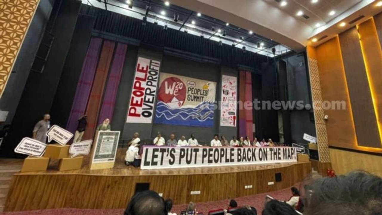 പൊലീസ് അനുമതിയില്ല: ദില്ലി സുർജിത് ഭവനിലെ വി20 പരിപാടി സിപിഎം റദ്ദാക്കി പൊലീസ് അനുമതിയില്ല: ദില്ലി സുർജിത് ഭവനിലെ വി20 പരിപാടി സിപിഎം റദ്ദാക്കി