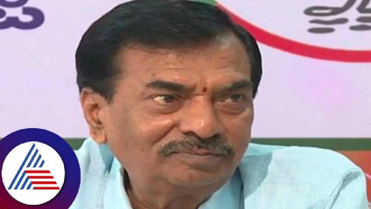 ಅಯನೂರು ಮಂಜುನಾಥ ಕಾಂಗ್ರೆಸ್ ಸೇರ್ಪಡೆ: ಯಾವ ಮುಖ ಇಟ್ಕೊಂಡು ಬರ್ತಾರೆ? ಎಚ್‌ಸಿ ಯೋಗೇಶ್ ಕಿಡಿ