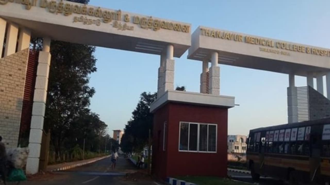 டிப்ளமோ படித்தவர்களுக்கு அரசு மருத்துமனையில் வேலை.. எங்கே? எப்படி விண்ணப்பிப்பது? முழு விவரம்! டிப்ளமோ படித்தவர்களுக்கு அரசு மருத்துமனையில் வேலை.. எங்கே? எப்படி விண்ணப்பிப்பது? முழு விவரம்!