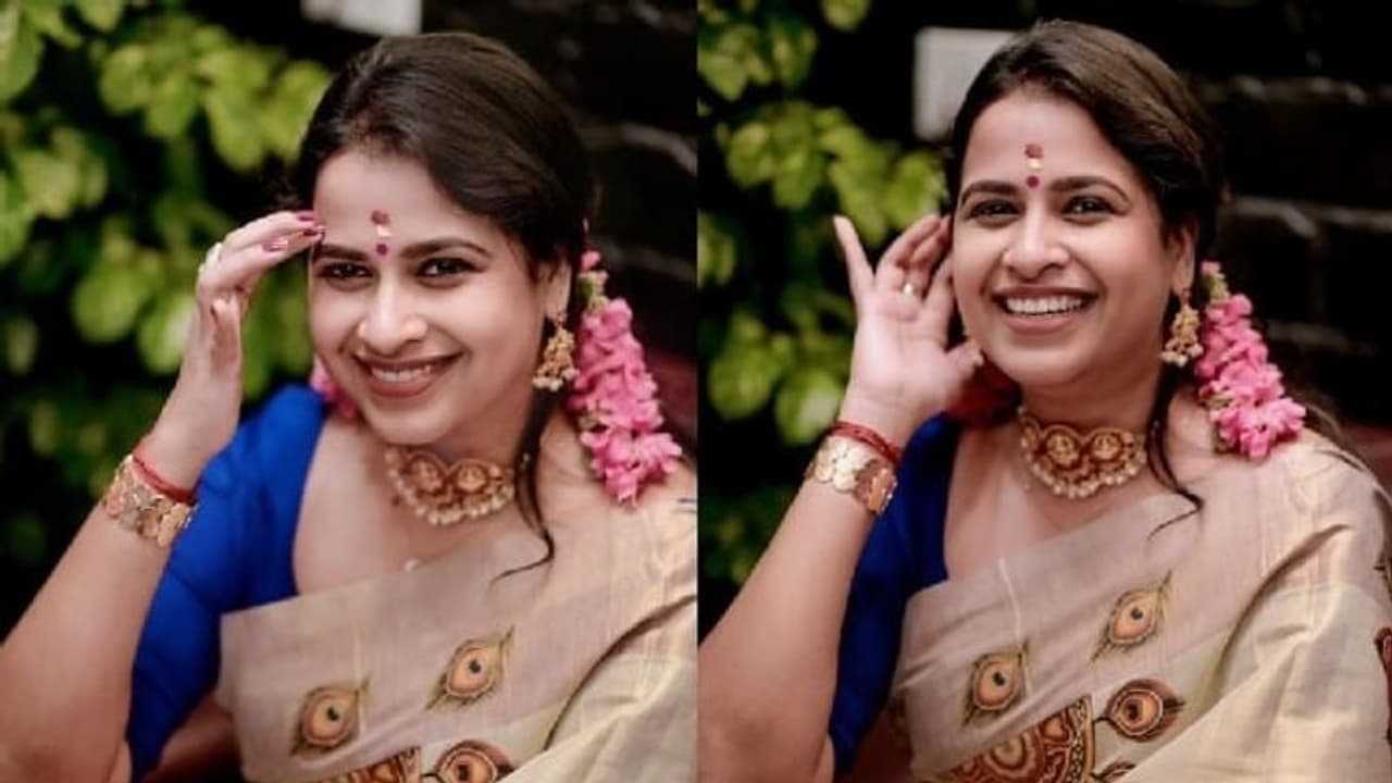 'ഇപ്പോള് അവരുടെ ചോദ്യം വേറെ തരത്തിലാണ്', വെളിപ്പെടുത്തി സാധിക വേണുഗോപാല് 'ഇപ്പോള് അവരുടെ ചോദ്യം വേറെ തരത്തിലാണ്', വെളിപ്പെടുത്തി സാധിക വേണുഗോപാല്