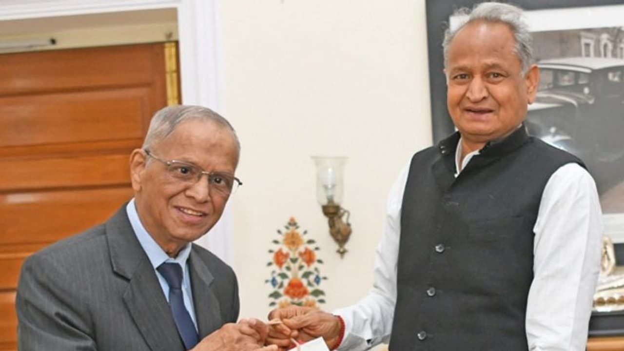 ಇನ್ಫೋಸಿಸ್ ಸಂಸ್ಥಾಪಕ ನಾರಾಯಣ ಮೂರ್ತಿ ಭೇಟಿಯಾದ ರಾಜಸ್ಥಾನ ಸಿಎಂ ಅಶೋಕ್ ಗೆಹ್ಲೋಟ್: ಭೇಟಿಯ ಮಹತ್ವ ಹೀಗಿದೆ..