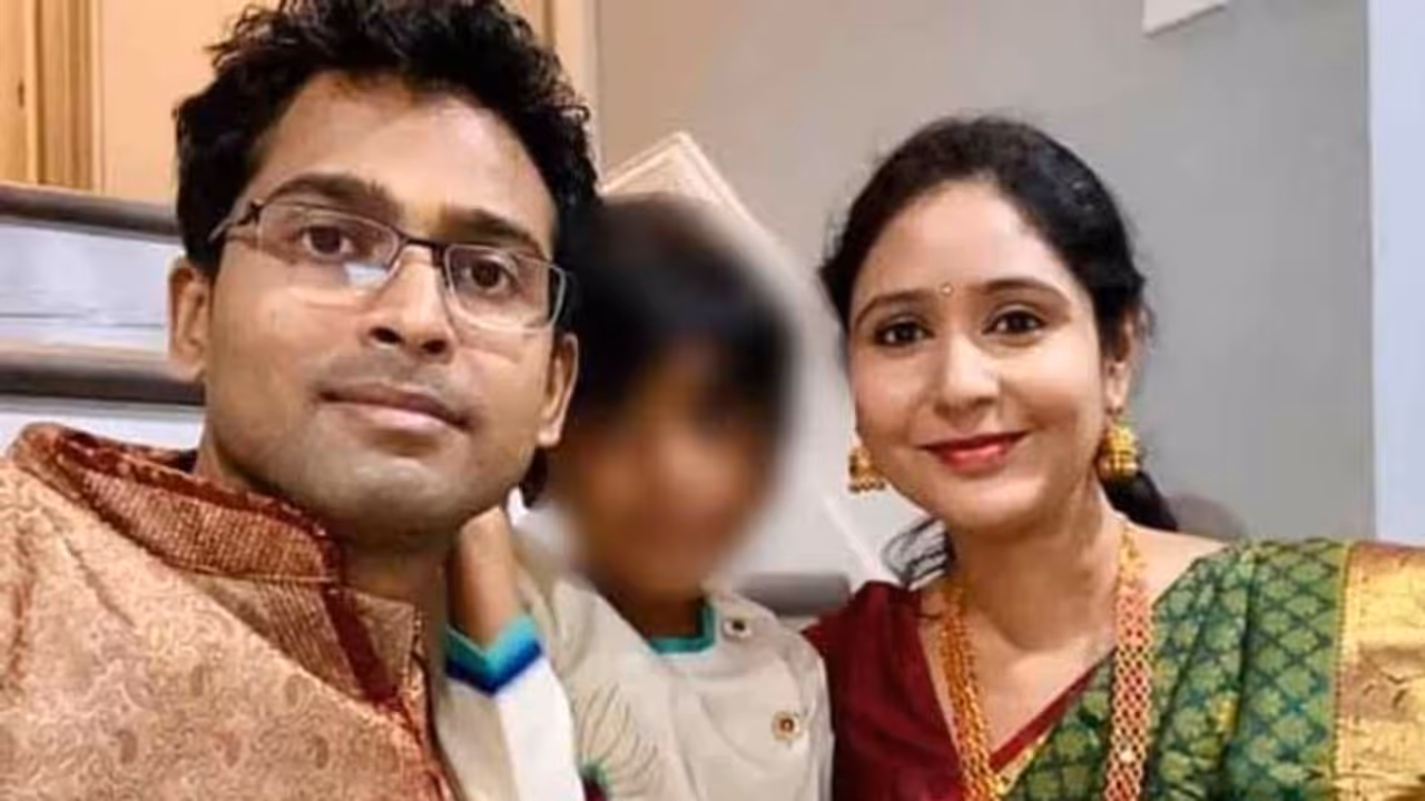 യുഎസിൽ ടെക്കികളായ ഇന്ത്യൻ ദമ്പതിമാരും 6 വയസുള്ള മകനും വീടിനുള്ളിൽ വെടിയേറ്റ് മരിച്ച നിലയിൽ യുഎസിൽ ടെക്കികളായ ഇന്ത്യൻ ദമ്പതിമാരും 6 വയസുള്ള മകനും വീടിനുള്ളിൽ വെടിയേറ്റ് മരിച്ച നിലയിൽ
