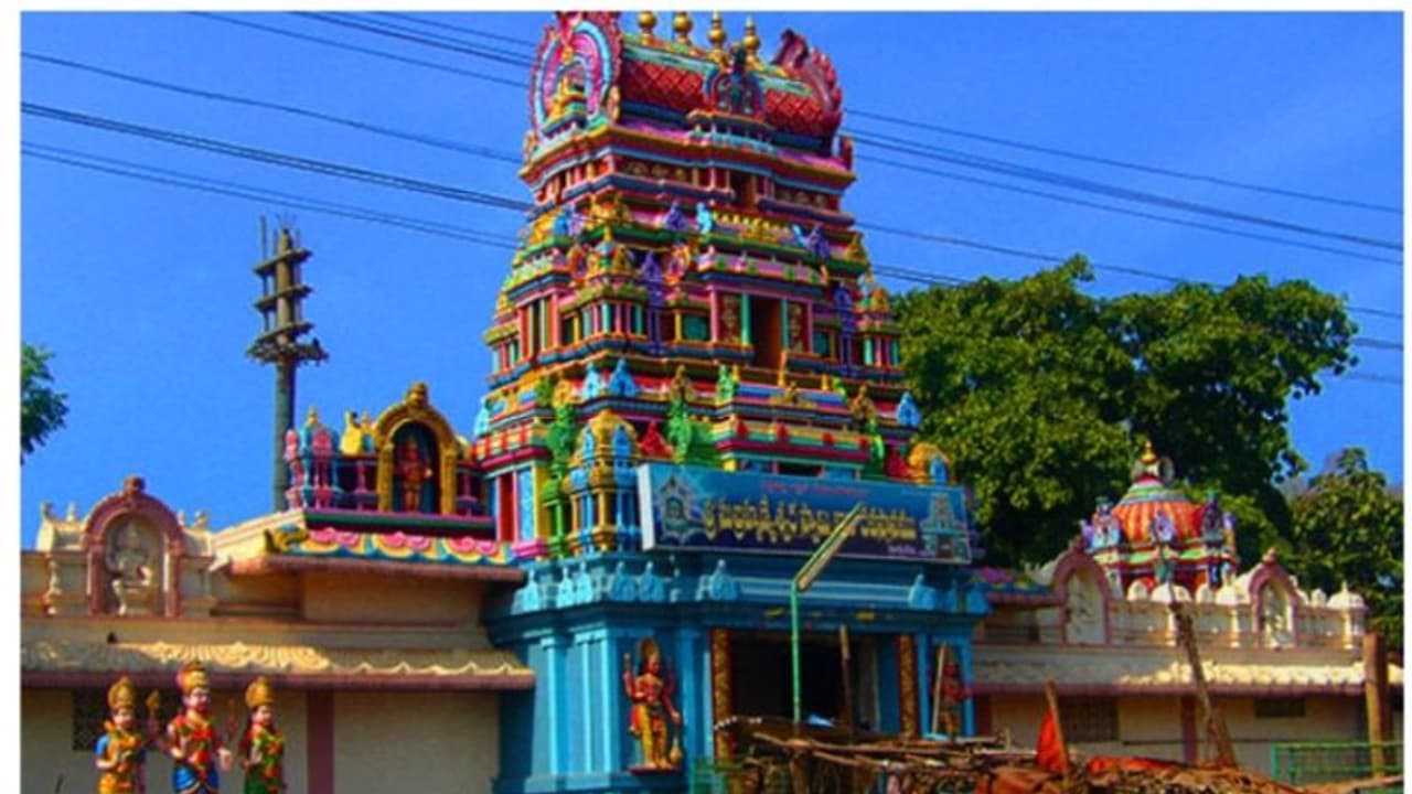 கோவிலுக்கு ரூ.100 கோடியை வாரி வழங்கிய பக்தர்; வங்கிக்குச் சென்ற நிர்வாகிகளுக்கு காத்திருந்த ட்விஸ்ட்