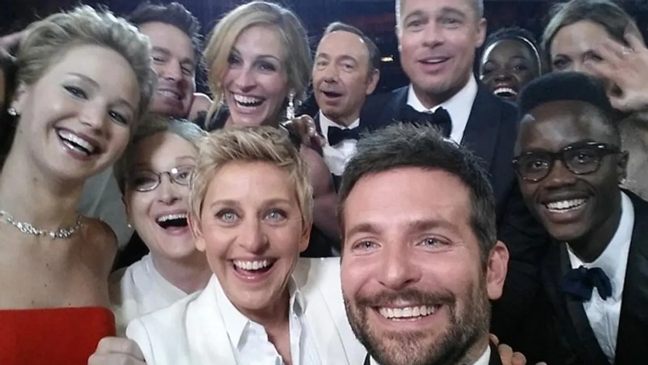 Fans furious as Ellen Degeneres' classic 2014 Oscars selfie picture temporarily wiped off from Twitter