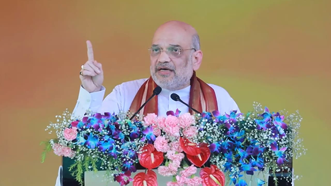 అమిత్ షా తెలంగాణ టూర్ షెడ్యూల్ ఖరారు.. వివరాలివే అమిత్ షా తెలంగాణ టూర్ షెడ్యూల్ ఖరారు.. వివరాలివే