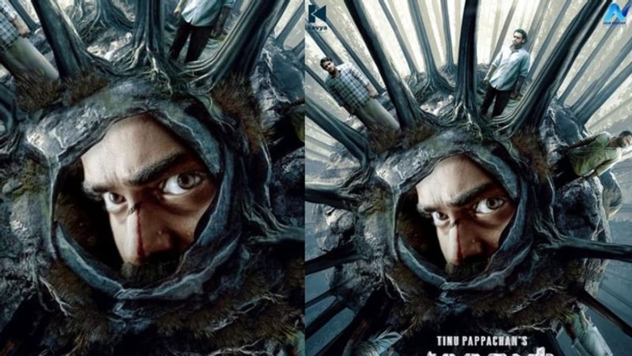 വീണ്ടും വ്യത്യസ്തനാകാൻ കുഞ്ചാക്കോ; ടിനു പാപ്പച്ചന്റെ 'ചാവേർ' റിലീസിന് ദിവസങ്ങൾ മാത്രം