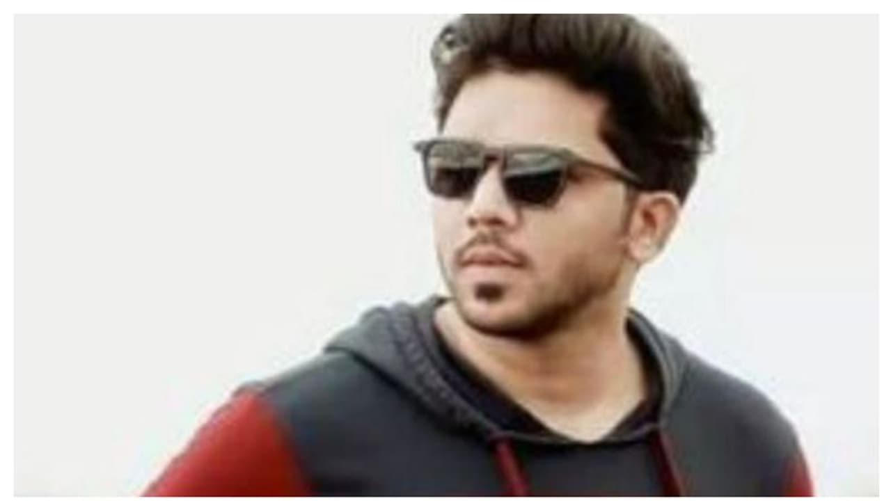 ട്രെയിനിൽ നിന്ന് ചാടി ഇറങ്ങാൻ ശ്രമിക്കുന്നതിനിടെ യുവാവ് വീണ് മരിച്ചു