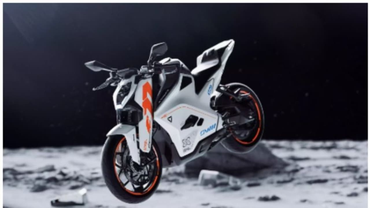 വരുന്നൂ, പുതിയ അൾട്രാവയലറ്റ് F77 മാക് 2 വരുന്നൂ, പുതിയ അൾട്രാവയലറ്റ് F77 മാക് 2