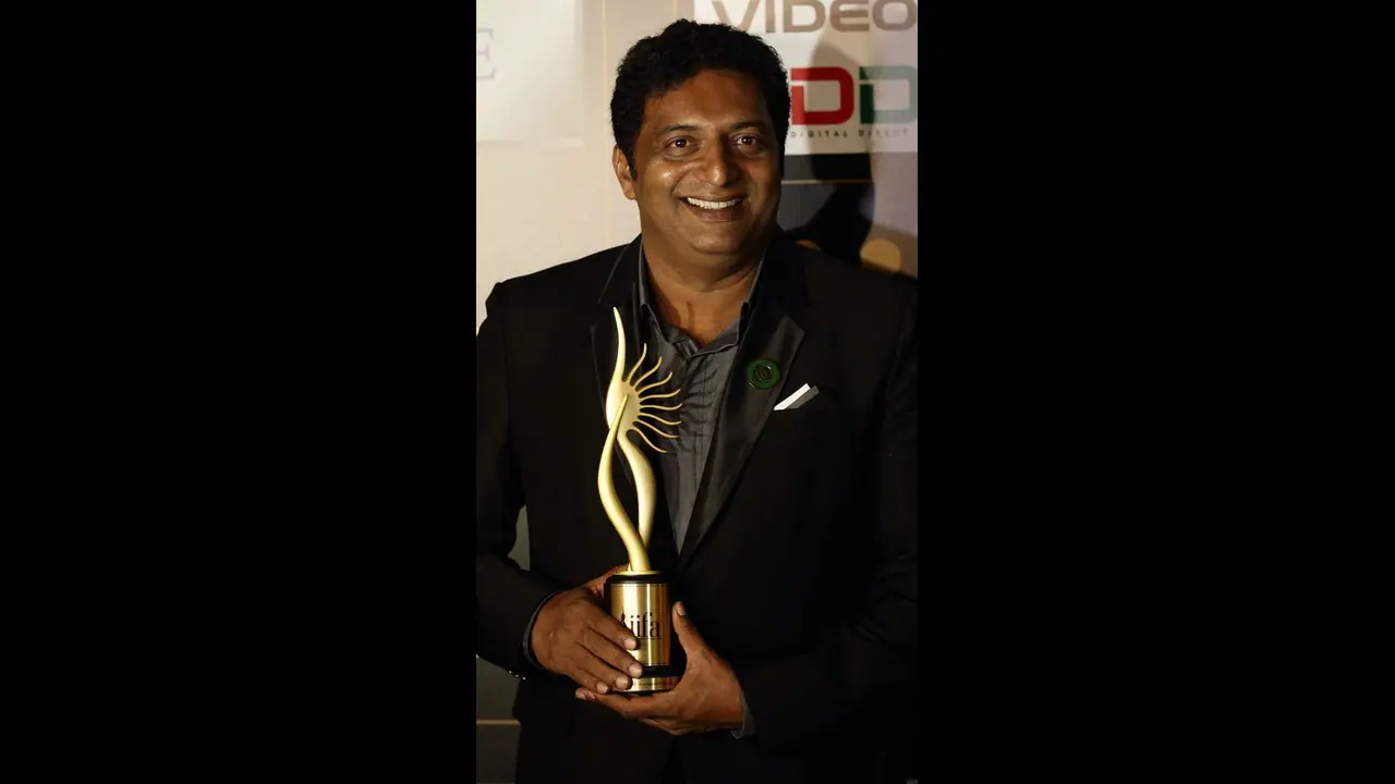 కర్ణాటకలో ప్రకాశ్ రాజ్కు నిరసన సెగ.. ‘ఈ నగరంలోకి రావడానికి వీల్లేదు’ కర్ణాటకలో ప్రకాశ్ రాజ్కు నిరసన సెగ.. ‘ఈ నగరంలోకి రావడానికి వీల్లేదు’