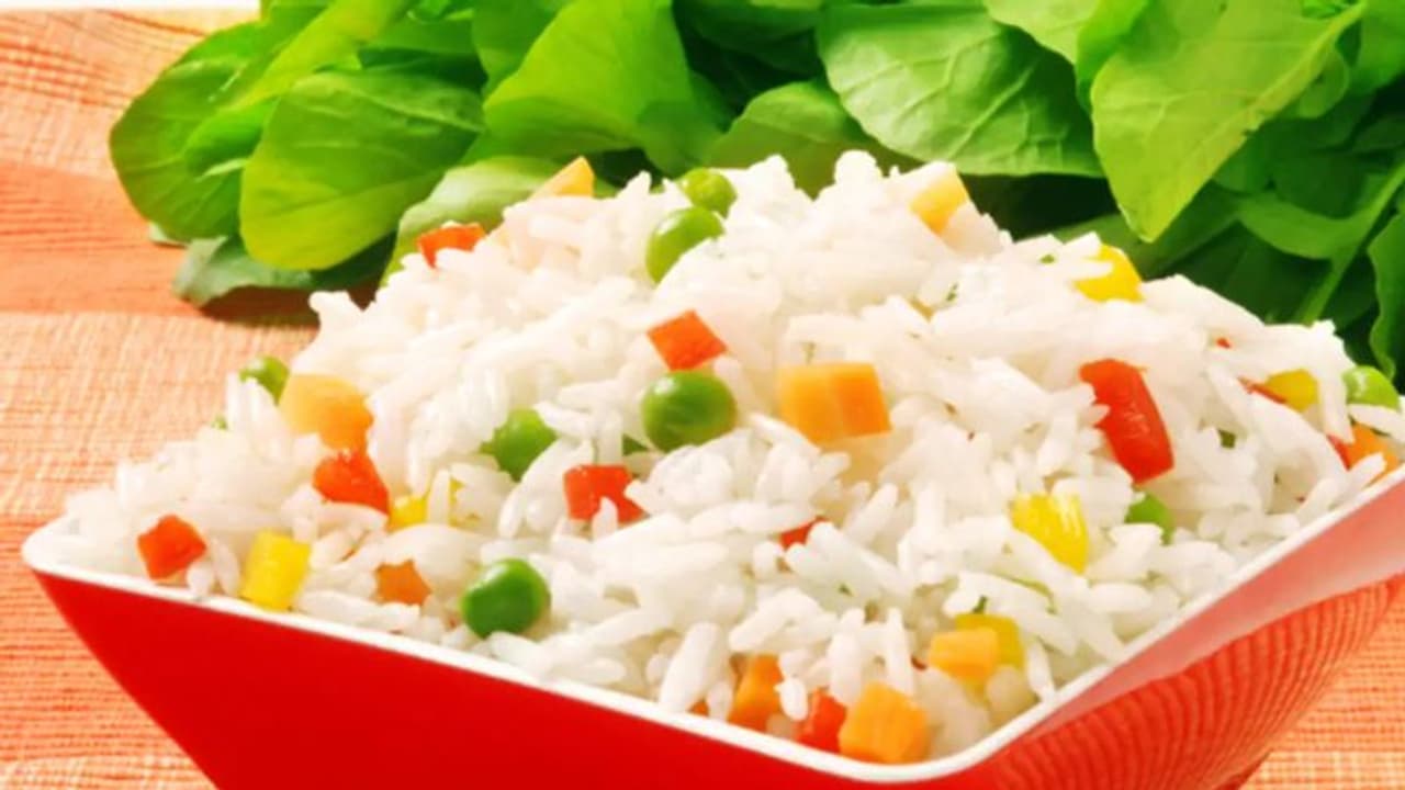 ദിവസവും ഉച്ചയൂണിന് കഴിക്കാവുന്ന മൂന്ന് പച്ചക്കറികള്; അറിയാം ഗുണങ്ങള്... ദിവസവും ഉച്ചയൂണിന് കഴിക്കാവുന്ന മൂന്ന് പച്ചക്കറികള്; അറിയാം ഗുണങ്ങള്...