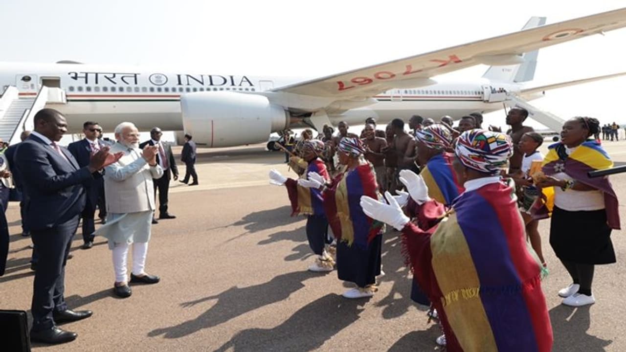 பிரிக்ஸ் மாநாடு: தென் ஆப்பிரிக்கா சென்றடைந்த பிரதமர் மோடி!