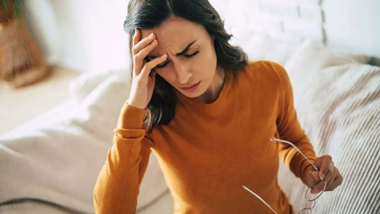 ഇടയ്ക്കിടെ തലവേദന വരുന്നുണ്ടോ? ഇവയാകാം കാരണങ്ങൾ...