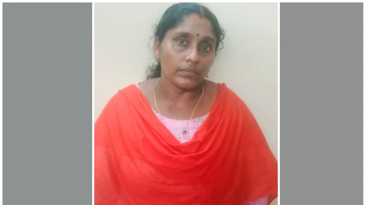 വീട്ടുടമയും കുടുംബവും മകനൊപ്പം മുംബൈയിൽ; അടച്ചിട്ടിരുന്ന വീട്ടിൽ പ്ലാൻ ചെയ്ത് മോഷണ ശ്രമം, യുവതി അറസ്റ്റിൽ വീട്ടുടമയും കുടുംബവും മകനൊപ്പം മുംബൈയിൽ; അടച്ചിട്ടിരുന്ന വീട്ടിൽ പ്ലാൻ ചെയ്ത് മോഷണ ശ്രമം, യുവതി അറസ്റ്റിൽ