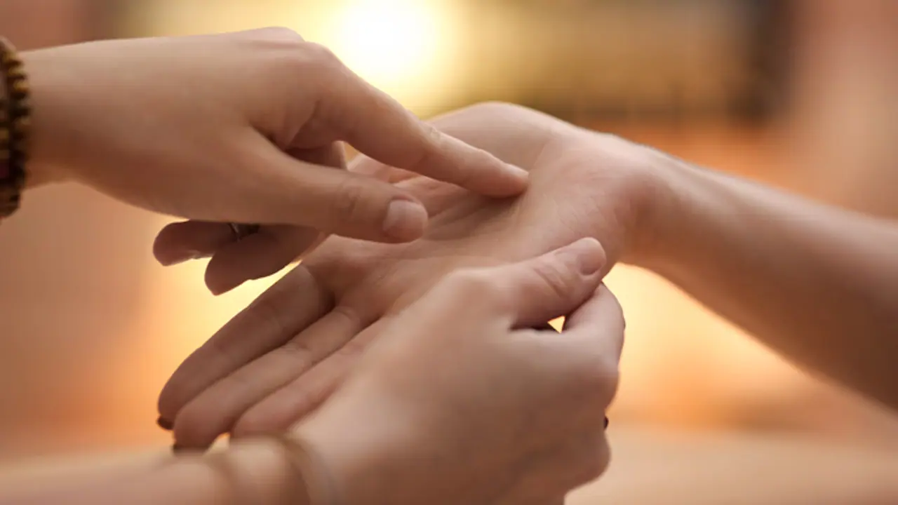 ಕೈಯಲ್ಲಿ ಈ ರಾಜಯೋಗದ ಚಿಹ್ನೆ ಇದ್ರೆ ಸಾಕು...ಸಾಯೋವರೆಗೂ ಶ್ರೀಮಂತಿಕೆ ಅನುಭವಿಸುತ್ತೀರಿ