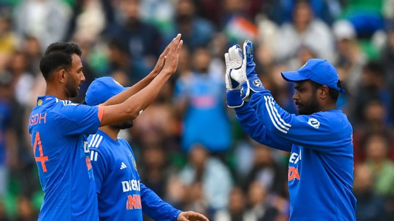 സഞ്ജു സാംസണ് തിരിച്ചടി; ഇന്ത്യ അയർലന്‍ഡ് മൂന്നാം ട്വന്‍റി 20 മഴ ഒഴുക്കിക്കളഞ്ഞു 