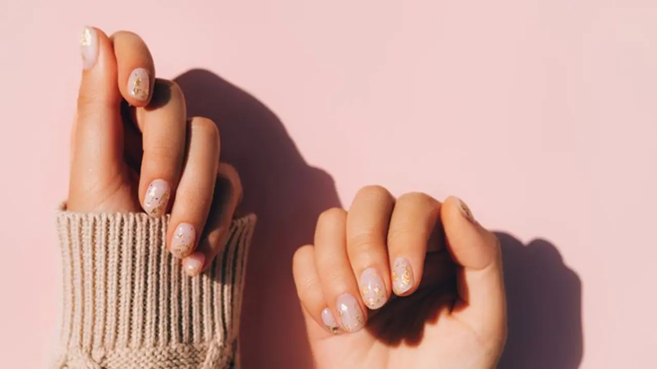Here are 7 ways to keep your nails clean Here are 7 ways to keep your nails clean