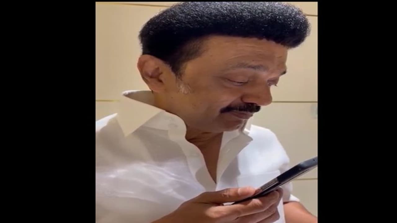 சந்திரயான்3 வெற்றி: விஞ்ஞானி வீரமுத்துவேலுவுக்கு செல்போனில் முதல்வர் ஸ்டாலின் வாழ்த்து! சந்திரயான்3 வெற்றி: விஞ்ஞானி வீரமுத்துவேலுவுக்கு செல்போனில் முதல்வர் ஸ்டாலின் வாழ்த்து!