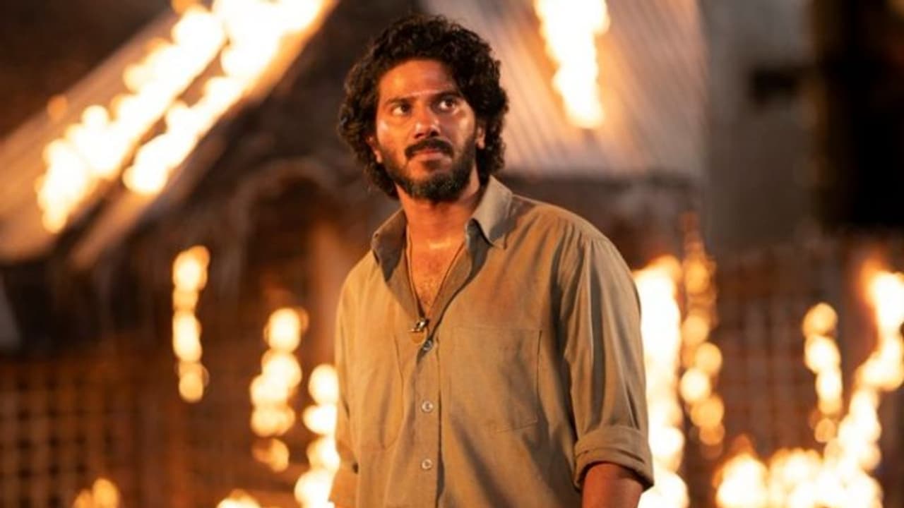 സ്ക്രീന് നിറയുന്ന മാസ് ദുല്ഖര്; 'കിംഗ് ഓഫ് കൊത്ത' റിവ്യൂ സ്ക്രീന് നിറയുന്ന മാസ് ദുല്ഖര്; 'കിംഗ് ഓഫ് കൊത്ത' റിവ്യൂ