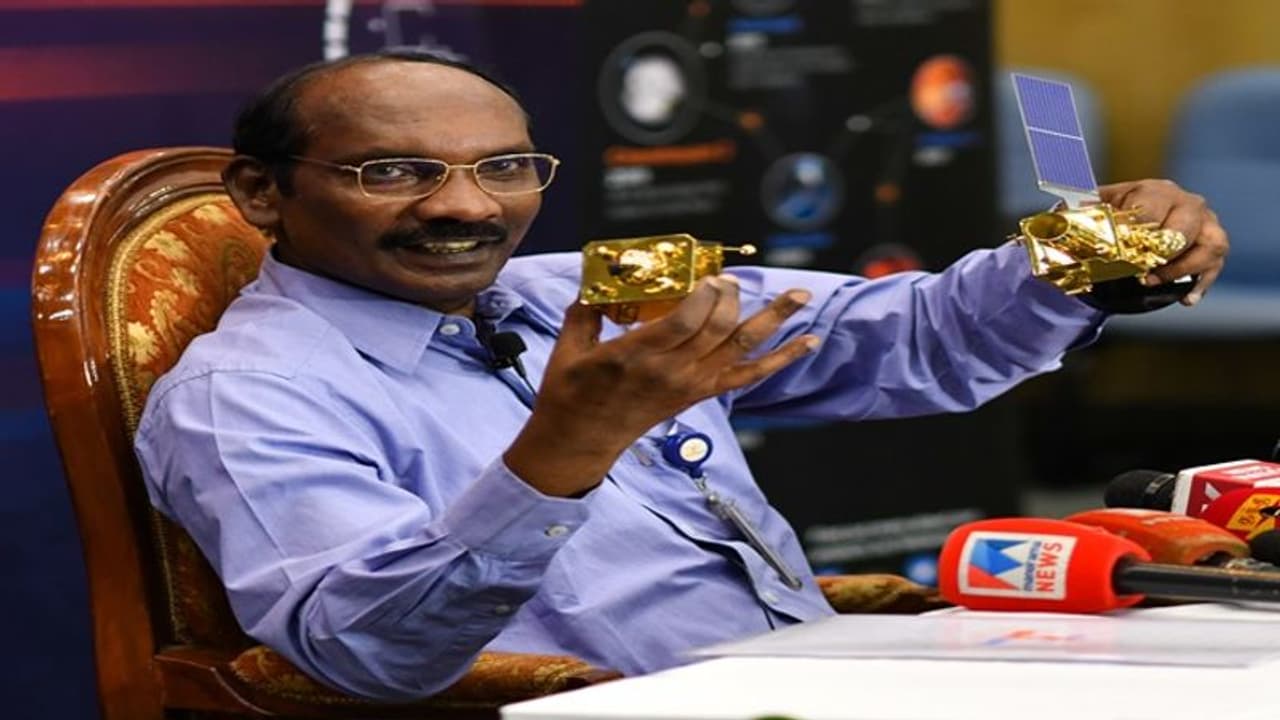 சந்திரயான்3 வெற்றி: 4 ஆண்டுகளுக்கு முன்பே நடந்திருக்க வேண்டியது சிவன்!