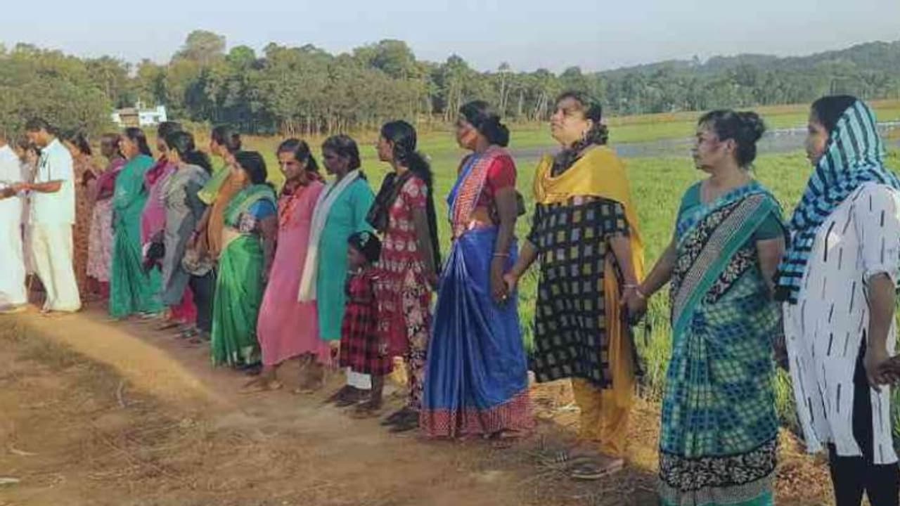 പാലമേൽ പഞ്ചായത്തിലെ പലയിടങ്ങളും സാമൂഹ്യ വിരുദ്ധർ കയ്യടക്കുന്നു; വൻ പ്രതിഷേധം, പ്രതിരോധ മതിൽ തീർത്ത് നാട്ടുകാർ