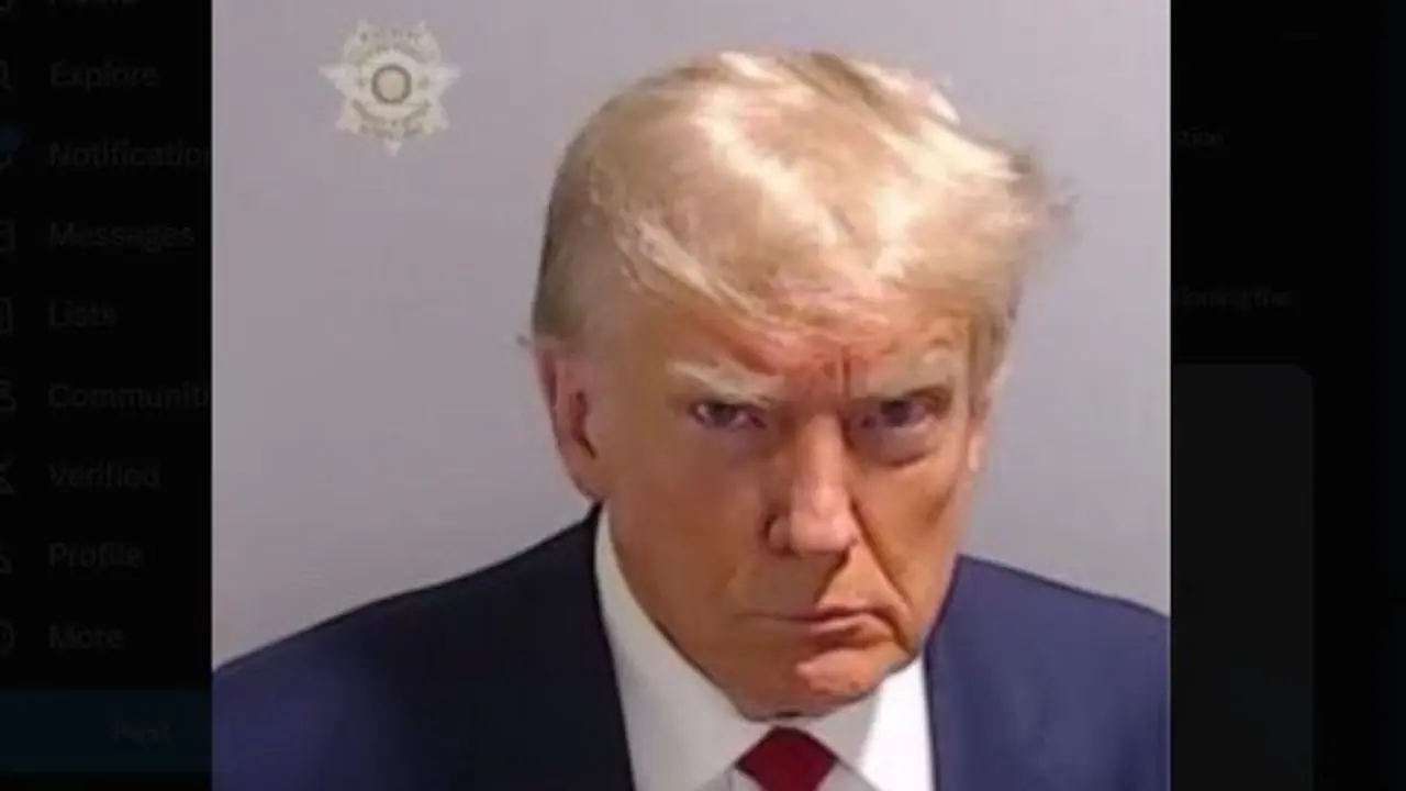 ಚುನಾವಣಾ ಅಕ್ರಮ : ಅಮೆರಿಕಾ ಮಾಜಿ ಅಧ್ಯಕ್ಷ ಡೊನಾಲ್ಡ್ ಟ್ರಂಪ್ ಬಂಧನ? ಚುನಾವಣಾ ಅಕ್ರಮ : ಅಮೆರಿಕಾ ಮಾಜಿ ಅಧ್ಯಕ್ಷ ಡೊನಾಲ್ಡ್ ಟ್ರಂಪ್ ಬಂಧನ?