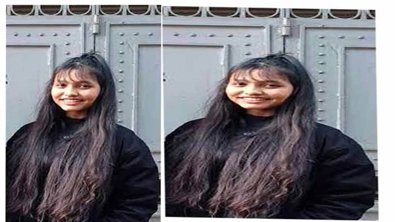 విశాఖలో టీనేజర్ రీతీసాహా మృతి కేసులో మరో ట్విస్ట్: ఐపీసీ 302 కింద కేసు నమోదు విశాఖలో టీనేజర్ రీతీసాహా మృతి కేసులో మరో ట్విస్ట్: ఐపీసీ 302 కింద కేసు నమోదు