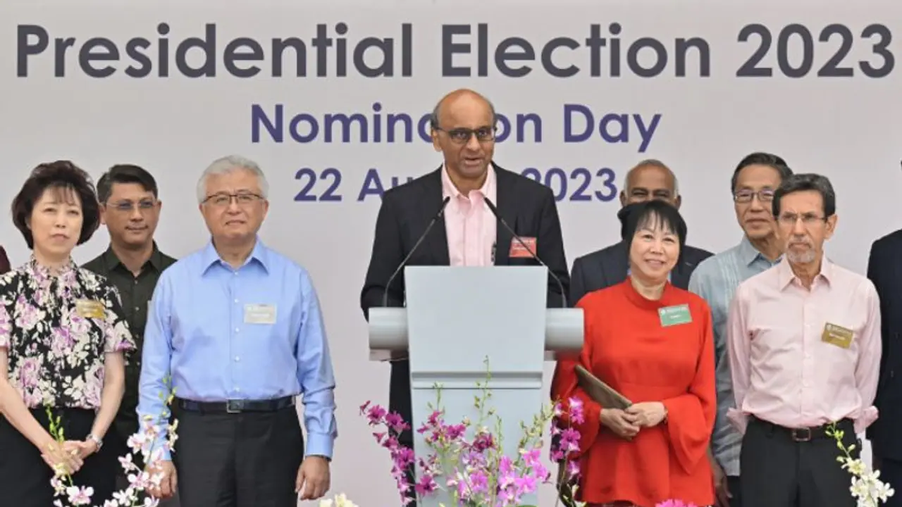 சிங்கப்பூர் அதிபர் தேர்தல்.. குறிப்பிட்ட வாக்குகள் பெறாவிட்டால் 24 லட்சம் காலி வியக்க வைக்கும் சிங்கை ரூல்ஸ் சிங்கப்பூர் அதிபர் தேர்தல்.. குறிப்பிட்ட வாக்குகள் பெறாவிட்டால் 24 லட்சம் காலி வியக்க வைக்கும் சிங்கை ரூல்ஸ்