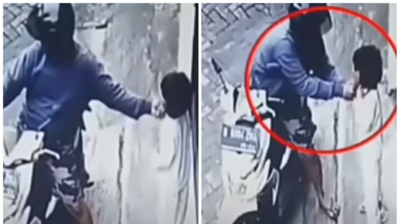 പെണ്കുട്ടിയുടെ കഴുത്തില് നിന്നും മാല പൊട്ടിക്കുന്ന കള്ളന്റെ ഭയം ജനിപ്പിക്കുന്ന വീഡിയോ ! പെണ്കുട്ടിയുടെ കഴുത്തില് നിന്നും മാല പൊട്ടിക്കുന്ന കള്ളന്റെ ഭയം ജനിപ്പിക്കുന്ന വീഡിയോ !