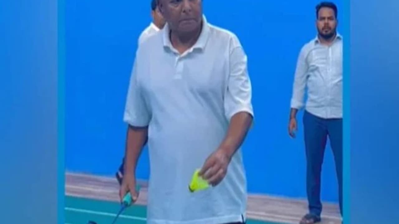 Lalu Yadav : బ్యాడ్మింటన్ ఆడుతున్న లాలూకు బెయిల్ ఎందుకు..? సుప్రీంను ఆశ్రయించిన సీబీఐ Lalu Yadav : బ్యాడ్మింటన్ ఆడుతున్న లాలూకు బెయిల్ ఎందుకు..? సుప్రీంను ఆశ్రయించిన సీబీఐ