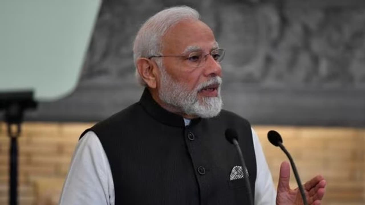 நிலவில் தடம் பதித்த சந்திரயான் 3.. தேசிய விண்வெளி தினமாக மாறிய ஆகஸ்ட் 23 பிரதமர் மோடி அறிவிப்பு! நிலவில் தடம் பதித்த சந்திரயான் 3.. தேசிய விண்வெளி தினமாக மாறிய ஆகஸ்ட் 23 பிரதமர் மோடி அறிவிப்பு!