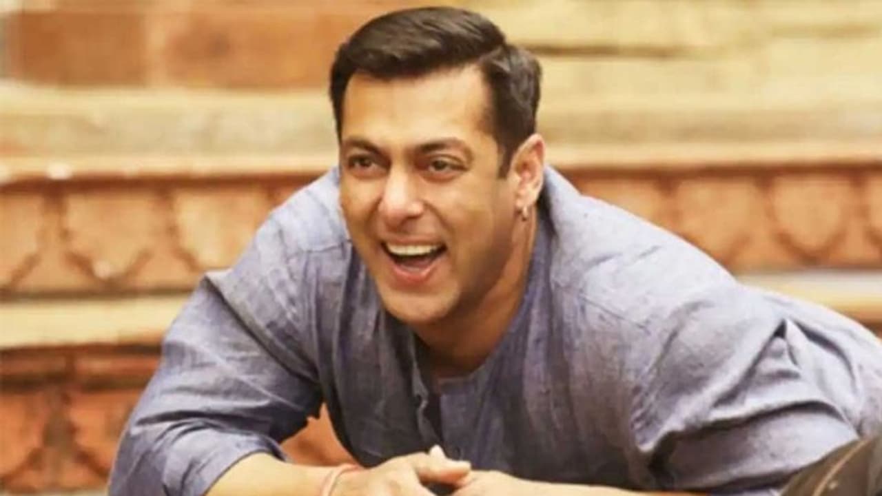 Salman Khan makes record; Bollywood's 'Tiger' marks 35 glorious years in Hindi film industry