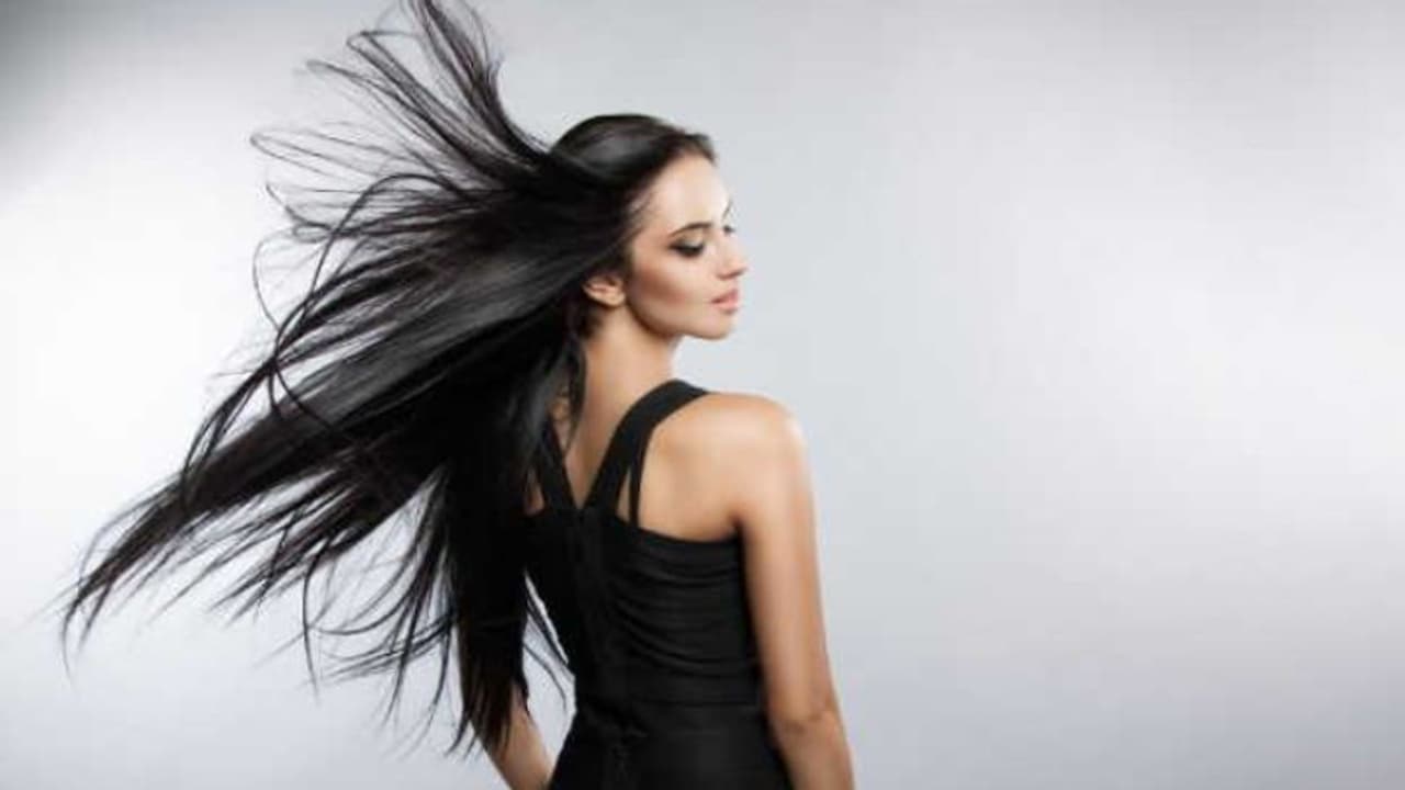 തലമുടി കൊഴിച്ചില്‍ തടയാന്‍ പരീക്ഷിക്കാം പഴങ്ങള്‍ കൊണ്ടുള്ള ഹെയര്‍ പാക്കുകള്‍...