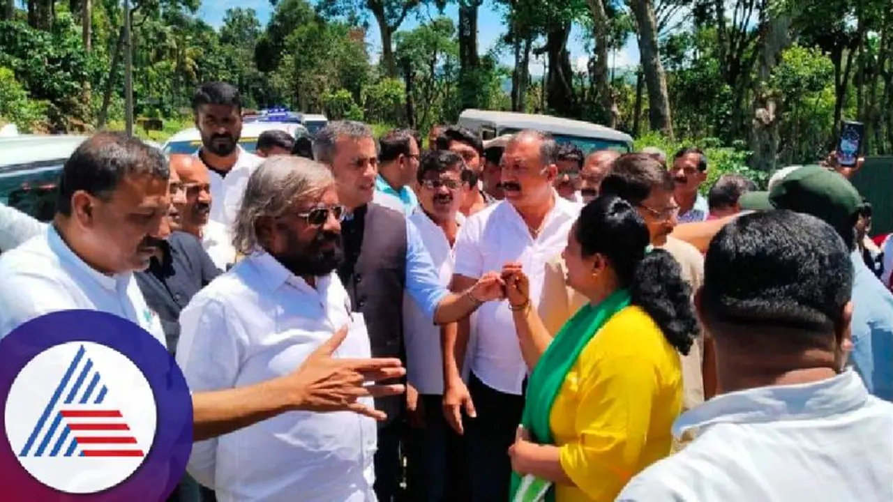 ಲೋಕಸಭೆ ಚುನಾವಣೆಯಲ್ಲೂ ಬಿಜೆಪಿಗೆ ಹೀನಾಯ ಸೋಲು ಖಚಿತ ಸಚಿವ ಈಶ್ವರ್ ಖಂಡ್ರೆ ಲೋಕಸಭೆ ಚುನಾವಣೆಯಲ್ಲೂ ಬಿಜೆಪಿಗೆ ಹೀನಾಯ ಸೋಲು ಖಚಿತ ಸಚಿವ ಈಶ್ವರ್ ಖಂಡ್ರೆ