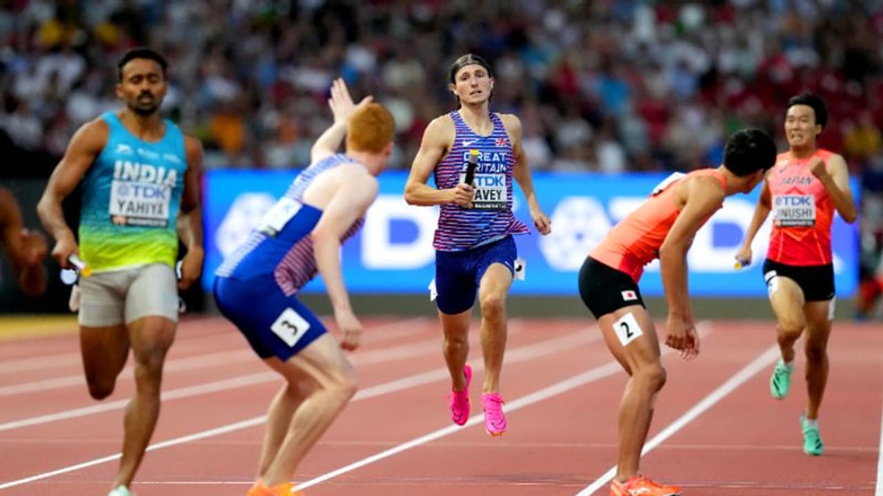 ലോക അത്ലറ്റിക്സ് ചാമ്പ്യന്ഷിപ്പ്: മലയാളിത്തിളക്കം! 4x400 മീറ്റർ റിലേയില് പുരുഷ ടീമിന് അഞ്ചാം സ്ഥാനം ലോക അത്ലറ്റിക്സ് ചാമ്പ്യന്ഷിപ്പ്: മലയാളിത്തിളക്കം! 4x400 മീറ്റർ റിലേയില് പുരുഷ ടീമിന് അഞ്ചാം സ്ഥാനം